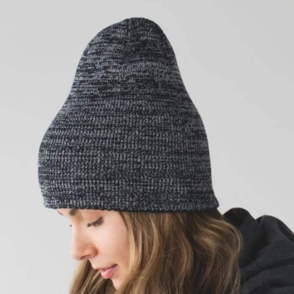 NWOT Lululemon Divinity ToqueBlack / Slate / Angel Wing
